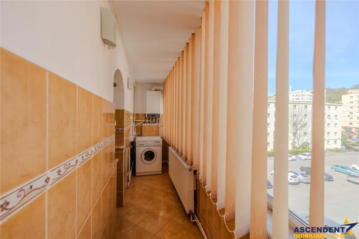 Apartament decomandat, 2 camere, insorit, balcon, loc parcare, 2 boxe. Astra, Brasov. - foto 7