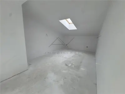 VILA DE VANZARE LA CHEIE TOATE UTILITATILE -CIOROGARLA DARVARI - foto 19