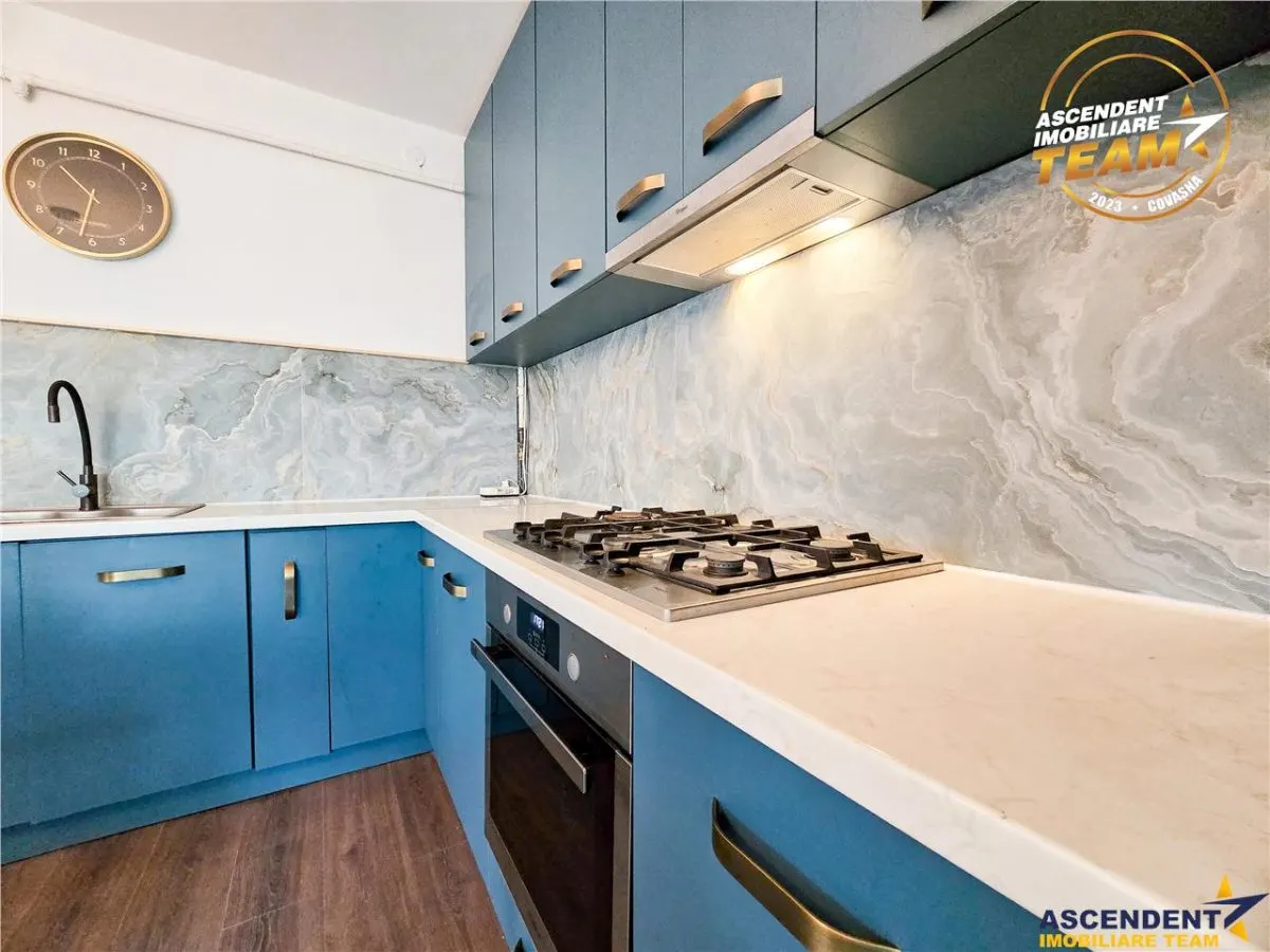 Zona ultracentrala, 2 camere decomandate, cu beci si garaj, Sfantu Gheorghe - foto 12