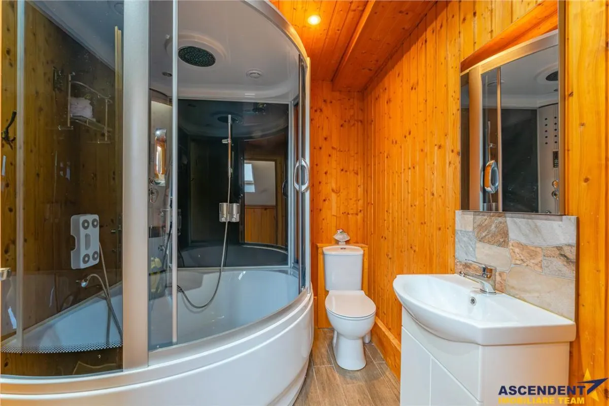 FILM& 3D! Vila high tech, cu semineu, jacuzzi, terasa, 7 camere, Central, Brasov - foto 21