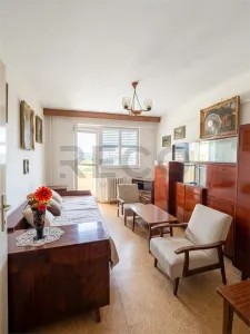 RECO, Apartament cu o camera, decomandat Zona Rogerius - Oradea