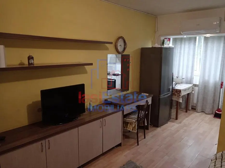 Garsoniera Nicolina - Prima Statie - foto 2