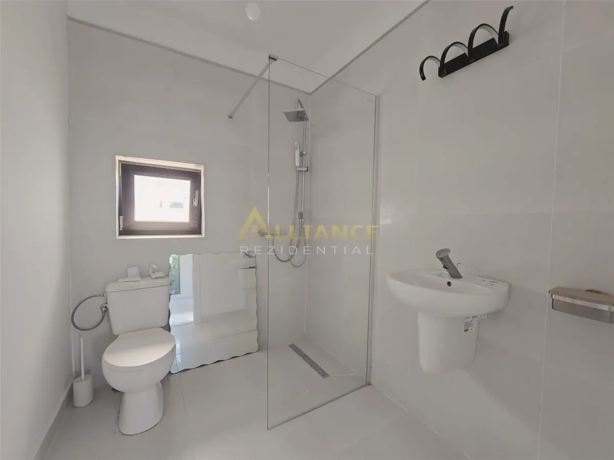 Vila individuala- 4 camere- pod-cartierul nou - foto 4