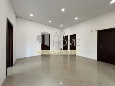 Spatiu comercial 5 camere, loc de parcare, ultracentral, Ploiesti - Ploiesti