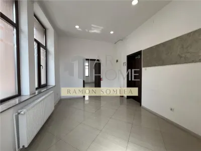 Spatiu comercial 5 camere, loc de parcare, ultracentral, Ploiesti - foto 11
