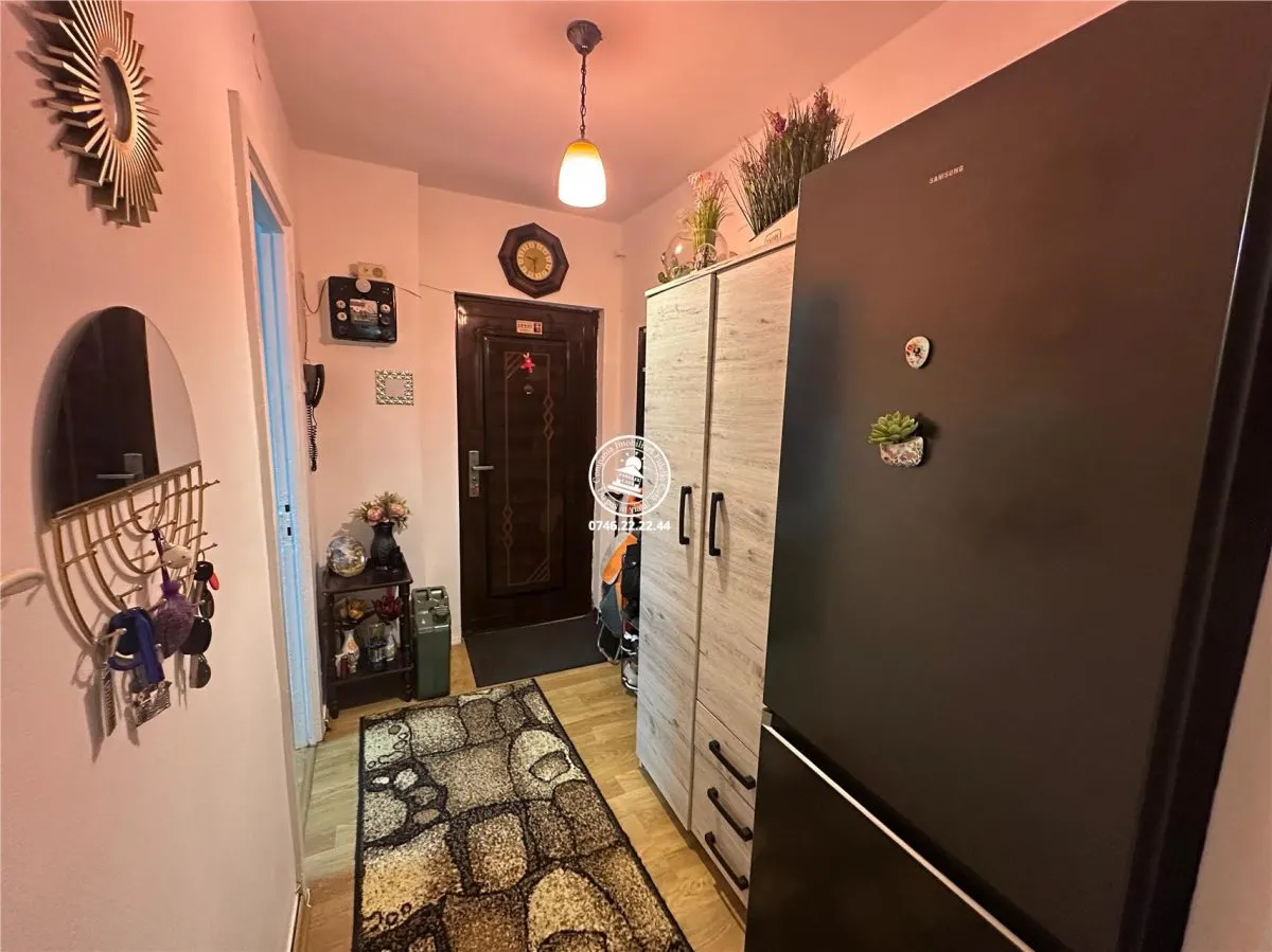 Apartament 3 camere de vanzare Podul de Piatra - foto 9