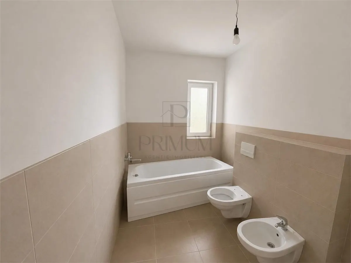 SANMIHAIUL ROMAN - CASA INDIVIDUALA 3 CAMERE - 2 BAI - 2 TERASE - 3 LOCURI PARCARE - CURTE MARE - foto 4