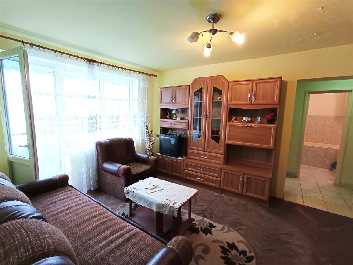 Apartament 2 cam. in Moldova Noua - foto 6