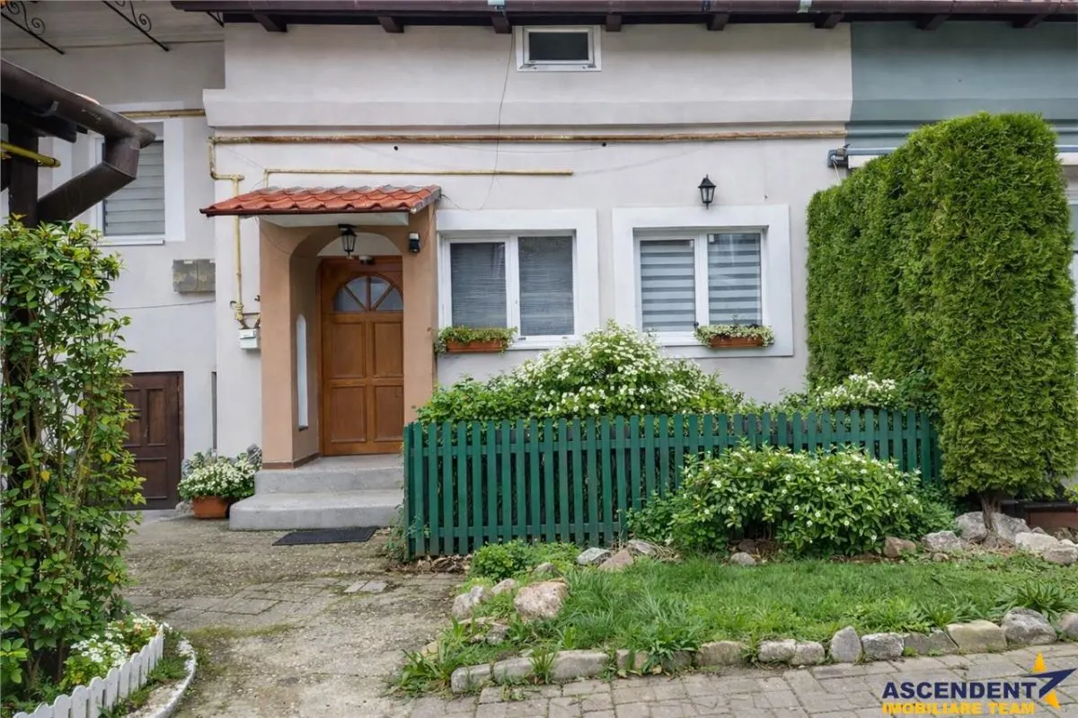 Apartament extins, trei unitati locative cu baie proprie, central, Brasov - foto 1