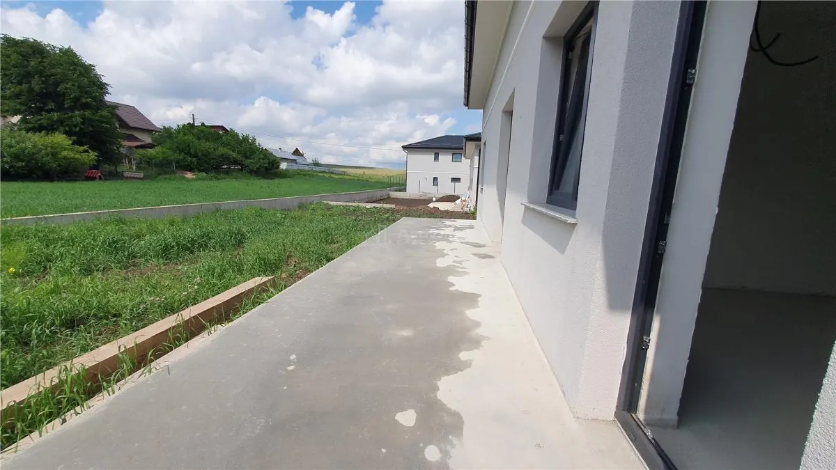 CASA PREMIUM P+M - 254 MP UTILI - TEREN 450 MP - EFICIENTA ENERGETICA - 5 DORMITOARE - foto 4
