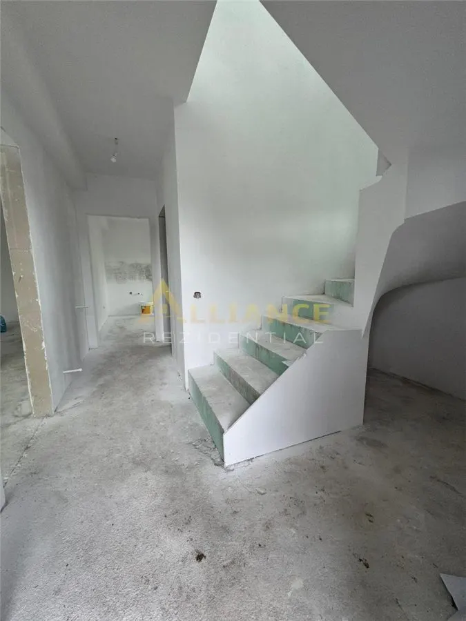 Vila P+1 cu 4 camere - 2 bai { Popesti Leordeni } - foto 2