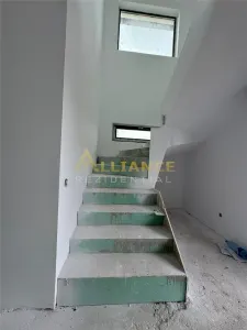 Vila P+1 cu 4 camere - 2 bai { Popesti Leordeni } - foto 6