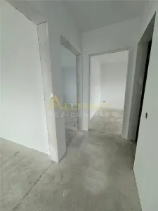 Vila P+1 cu 4 camere - 2 bai { Popesti Leordeni } - foto 10