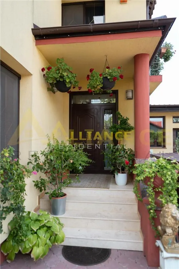 [OLTENITEI] Vila cu 7 camere - 325 MPU - Teren - 766 MP - foto 4