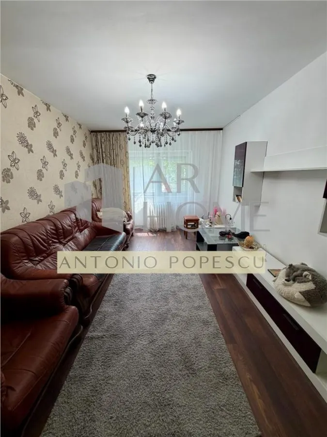 Apartament 3 camere, curte proprie, Ploiesti, zona 9 Mai. - foto 2