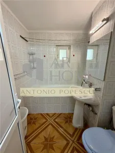 Apartament 3 camere, curte proprie, Ploiesti, zona 9 Mai. - foto 12