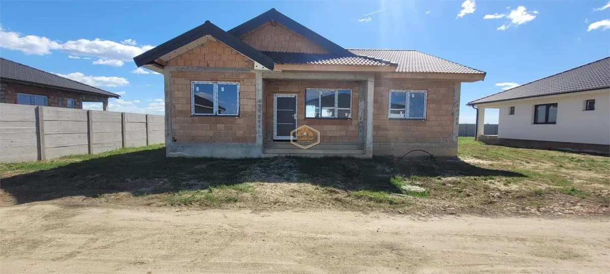 Casa Noua cu 4 camere în  Lazuri | Teren 550 mp| Ansamblu  rezidențial privat - foto 1