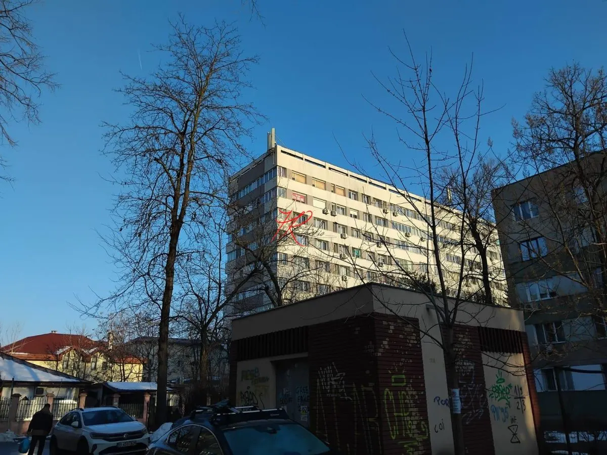 Vanzare apartament 3 camere Gorjului - foto 2