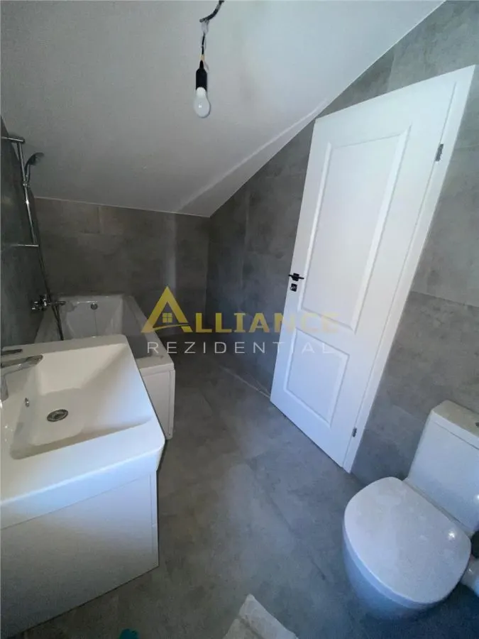 Casa Tip Duplex - 5 camere 4 bai - Mutare Imediata - - foto 17