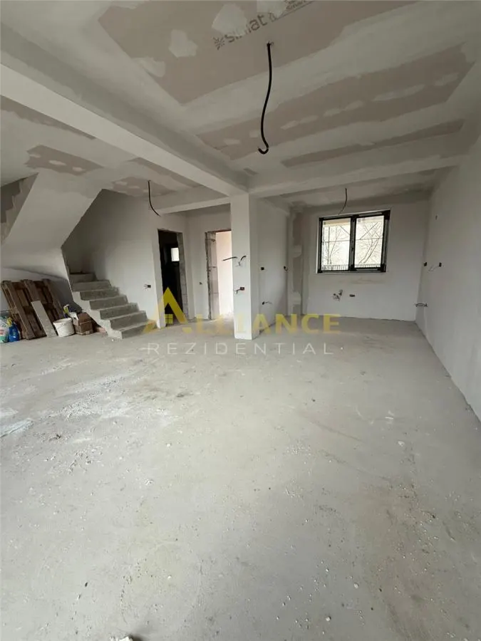 Casa Tip Duplex P+1+M - 5 camere - 4 bai 180 MPU - Teren - 190 MP - foto 4