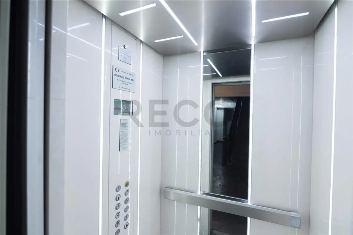 RECO, Apartament decomentat cu lift, 3 camere, Zona Rogerius, Oradea - foto 21