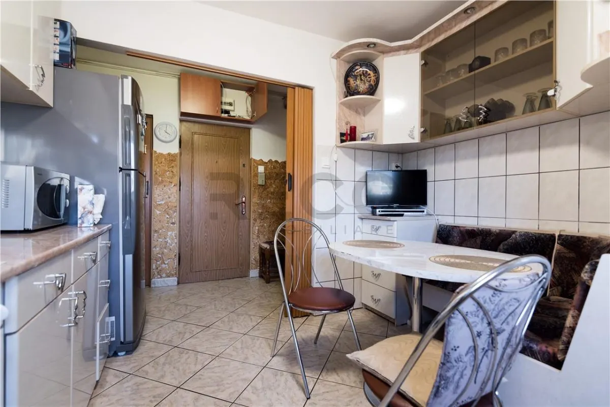 RECO, Apartament decomentat cu lift, 3 camere, Zona Rogerius, Oradea - foto 7