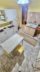 Parter | Apartament 1 camera si curte | Zona 1 Iunie - foto 2