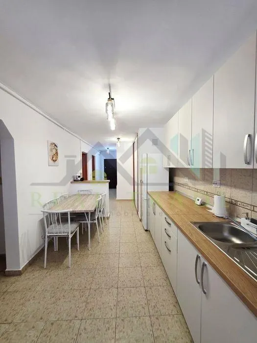 Apartament 3 camere decomandat renovat, mobilat si utilat, Valhuta - foto 6