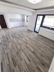 Apartament 3 camere | Complet renovat | Centru Nou - foto 2
