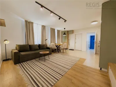 Apartament modern cu 2 camere ultracentral pe str Republicii - foto 1