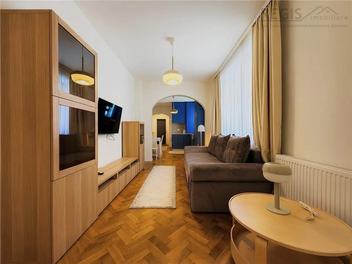 Apartament modern cu 2 camere ultracentral pe str Republicii - foto 3