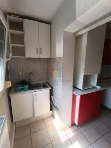SPATIOS! Ap 2 Camere, etaj Intermediar in bloc cu Lift-58 mp - foto 9