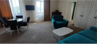 Apartament 5 camere la vila Calea  Poienii - foto 8