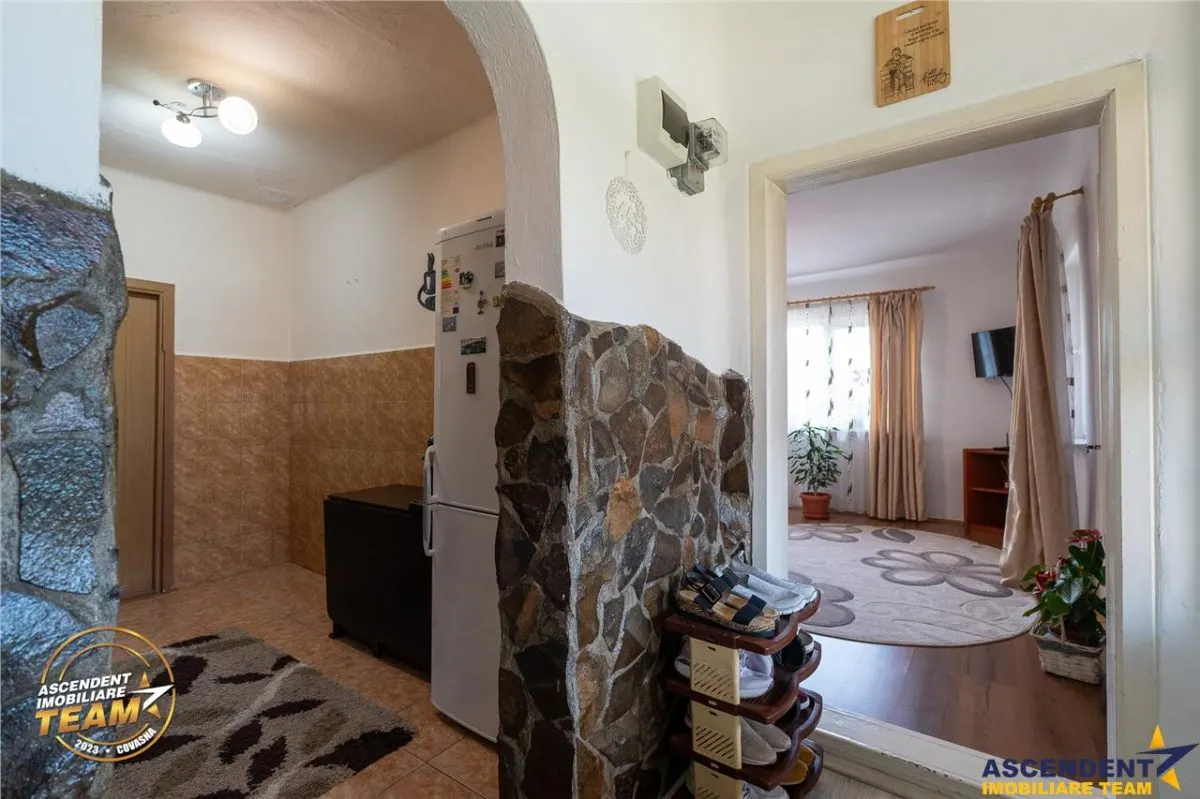 1.200mp teren si casa cu gradina inflorata, aproape de Targu Secuiesc: Belani - foto 6
