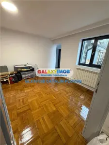 Ofer spre inchiriere casa la curte Bucurestii Noi - foto 4
