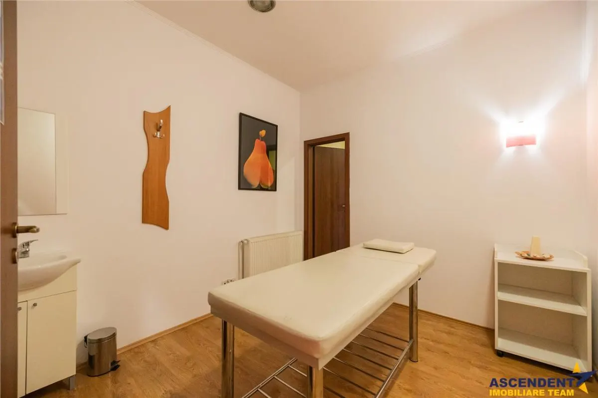 Casa pretabila:comercial/ servicii/ rezidential Central, Fagaras - foto 14