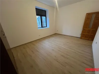 Garsonieră ultracentrală, renovată, vedere parc - Parcul Cancicov! - foto 8