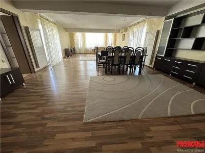 PENTHOUSE - Zona Arena Mall - 294mp - Bacau