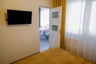 Apartament 2 camere renovat complet zona Rogerius - foto 13