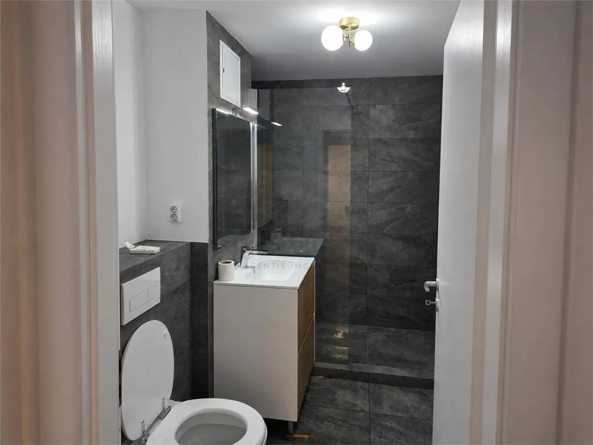DOROBANTILOR - RENOVAT - 2 CAMERE - CENTRALA PROPRIE - foto 7