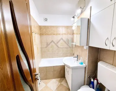 Apartament 2 camere etajul 1 mobilat si utilat zona Faget - foto 8