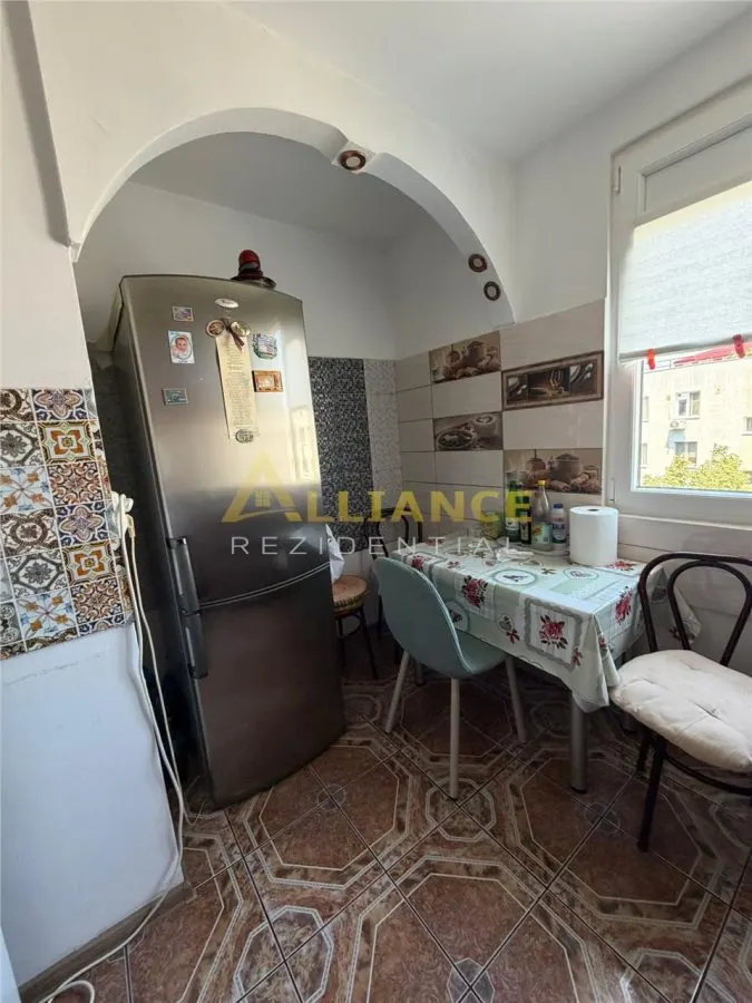 EXCLUSIVITATE | Apartament 4 camere Decomandat | 81,5 mp | Boxa | Str. Mizil - foto 12