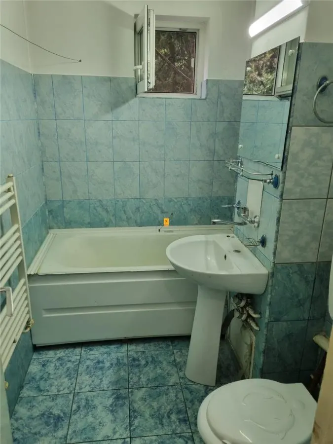 Apartament 2 camere zona Vest - foto 13