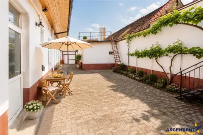 Proprietate cu 3 corpuri cu intrari proprii, curte, garaj, Centru Brasov: Rezidential/ Investitional - foto 1