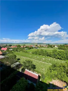 Apartament cu trei camere de renovat in Feldioara, Brasov - foto 13