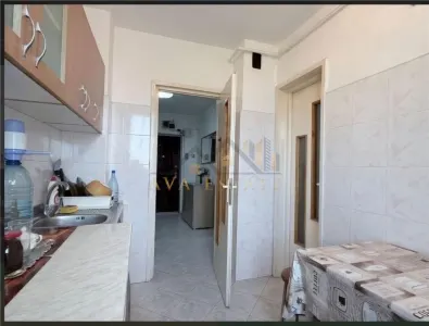 Apartament 2 camere, decomandat, 50 mp - Zona Dambovita - foto 2
