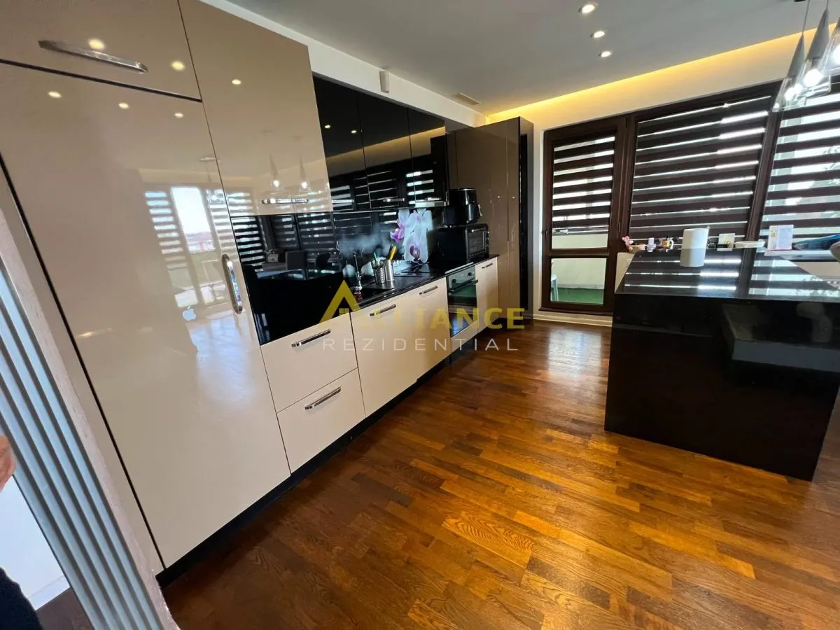 Apartament 4 camere de vanzare 139 mp utili terasa 107 mp 2 locuri de parcare incluse - foto 5