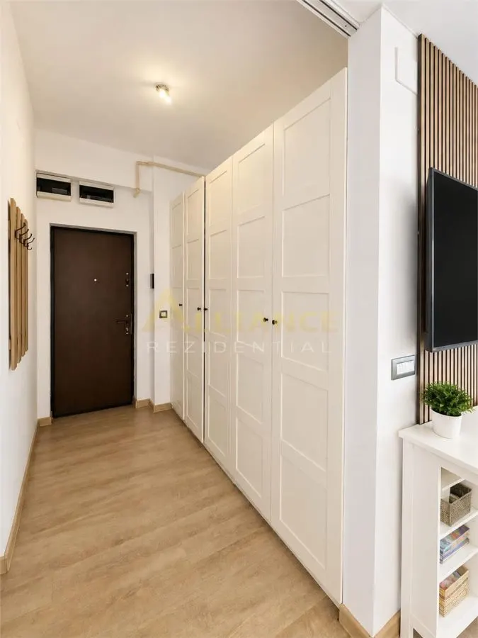 Apartament 2 camere de vanzare  loc de parcare si boxa incluse  mobilat si utilat - foto 6