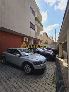 Apartament 2 camere de vanzare  loc de parcare si boxa incluse  mobilat si utilat - foto 9