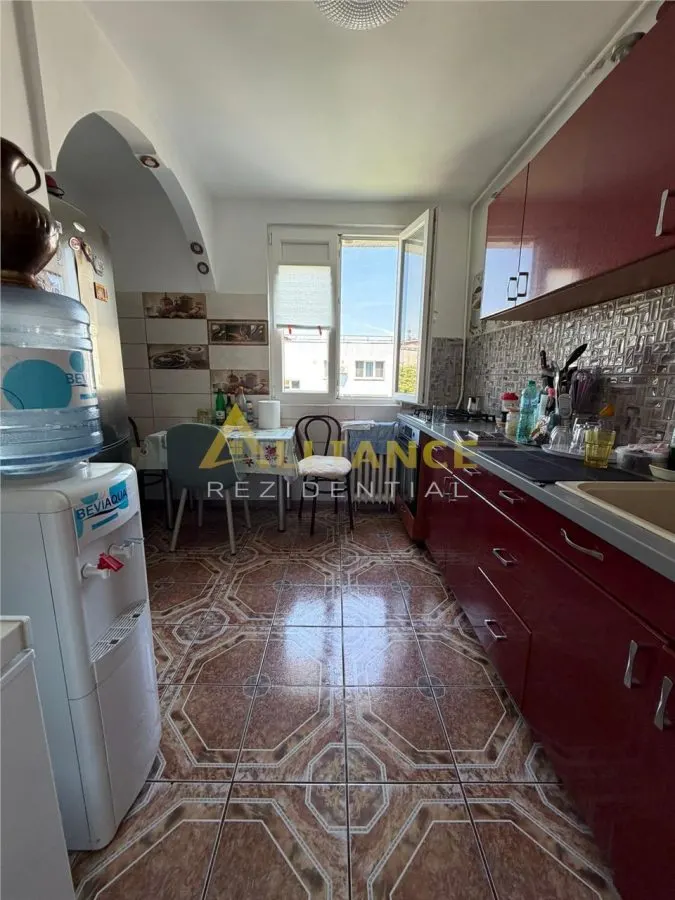 [METROU] Apartament cu 4 camere - 2 bai | 81 MP - foto 5